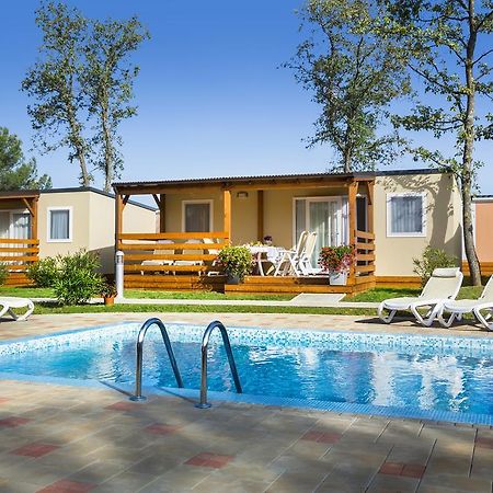 Maistra Camping Valkanela Mobile Homes フンタナ エクステリア 写真