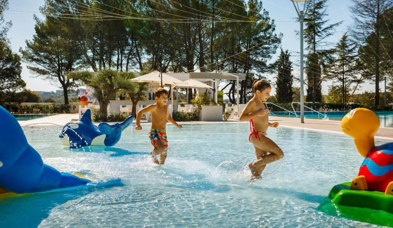 Maistra Camping Valkanela Mobile Homes フンタナ エクステリア 写真