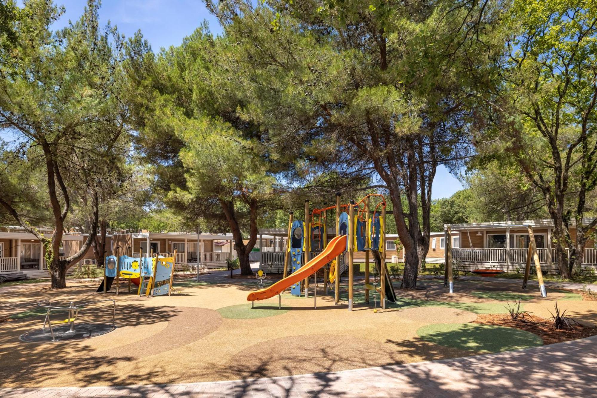 Maistra Camping Valkanela Mobile Homes フンタナ エクステリア 写真